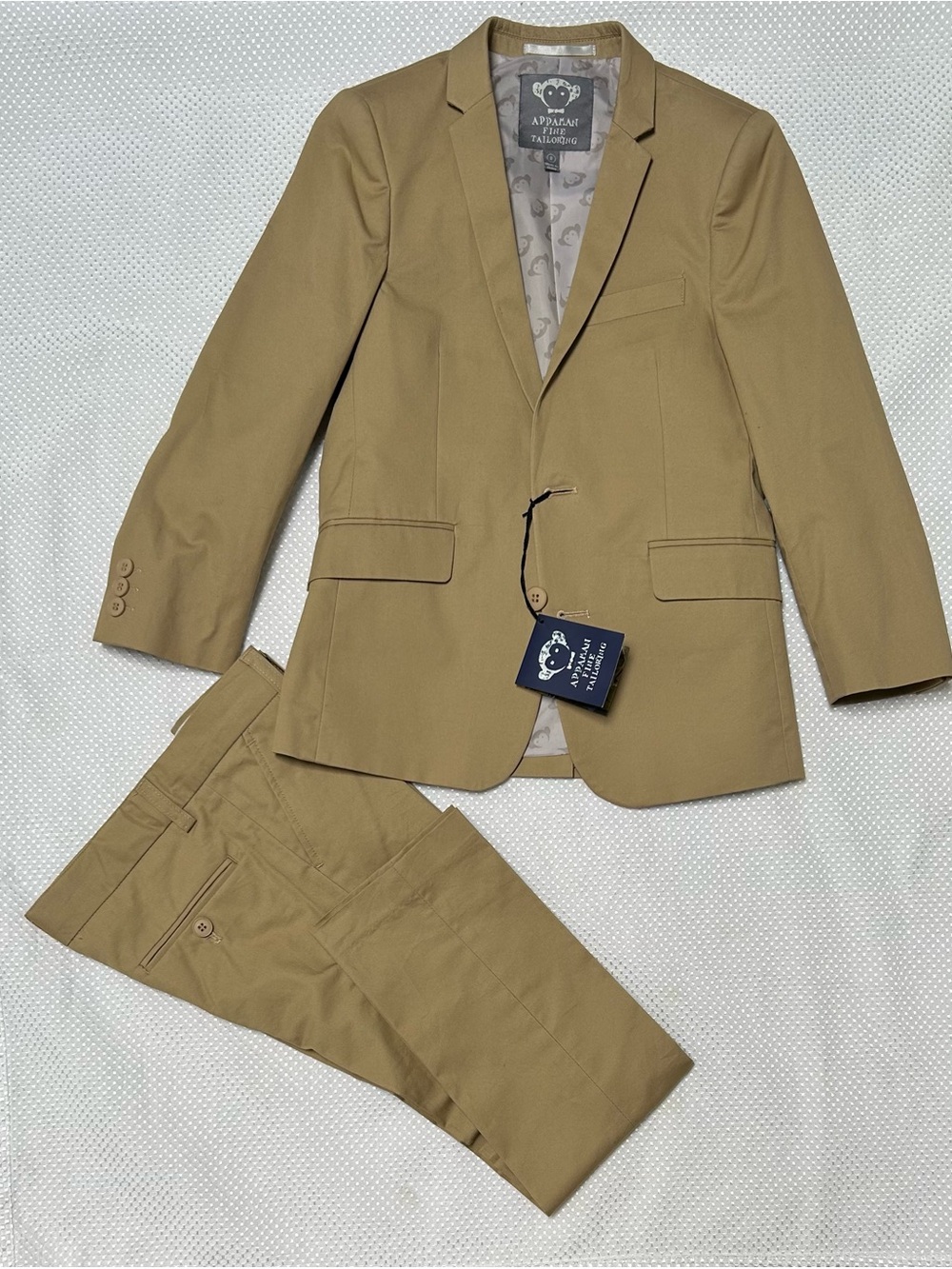 Appaman Khaki /Tan Boys 100% Cotton 2 button Suit . NWT.